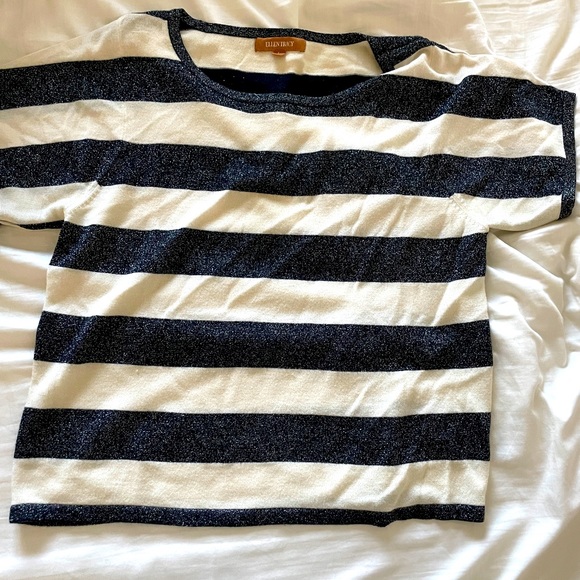 Shirt - Picture 1 of 3